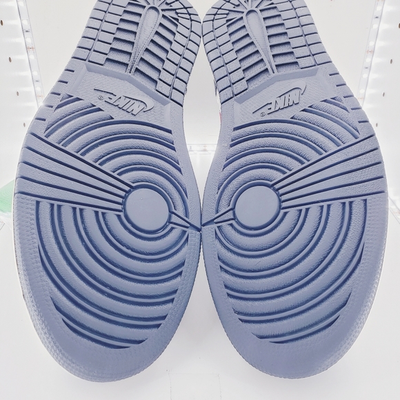 Jordan 1 Retro High OG | Men & Women Adults Sneakers cFs Kicks - Picture 14 of 17